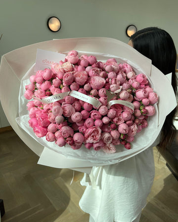Pink spray rose bouquet by O'Hara Florist, Los Angeles