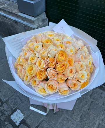 Mono King Roses
