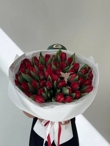 Red Tulip Bouquet